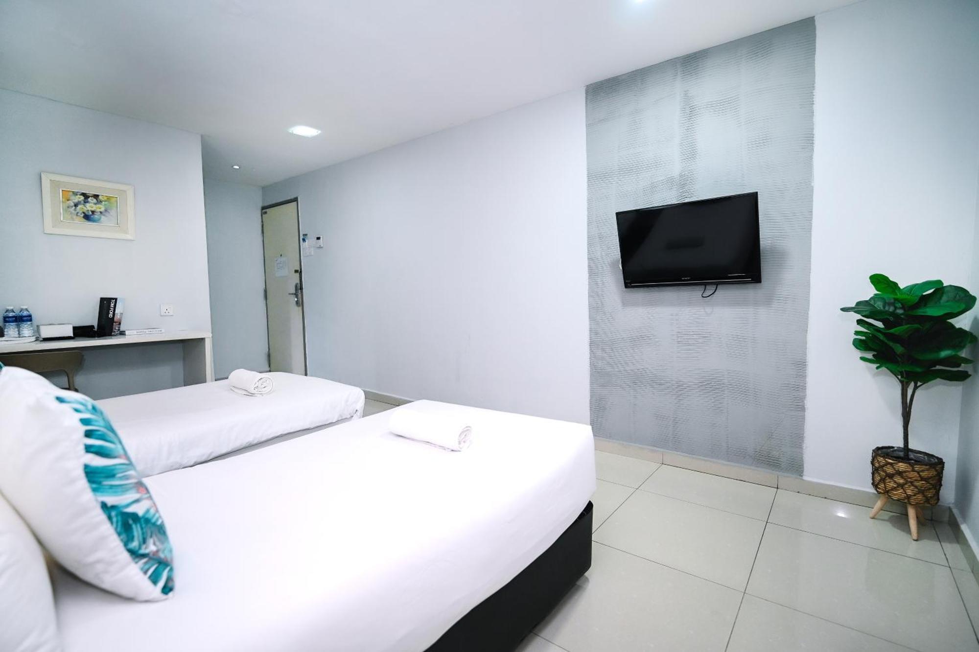 Swing & Pillows - Pj Ss2 Petaling Jaya Ngoại thất bức ảnh