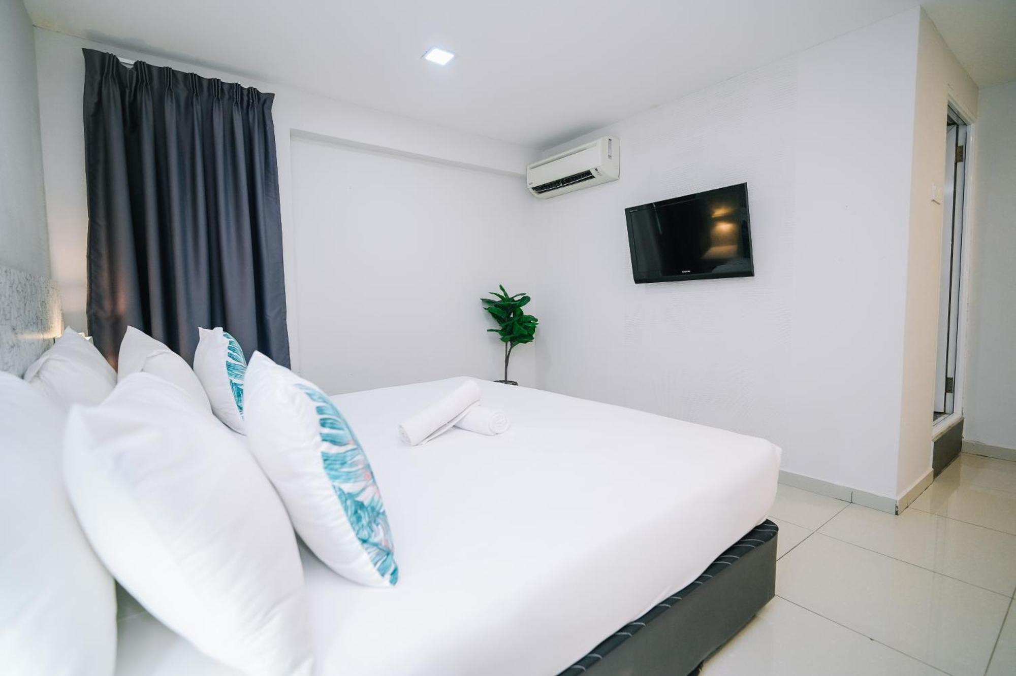 Swing & Pillows - Pj Ss2 Petaling Jaya Ngoại thất bức ảnh